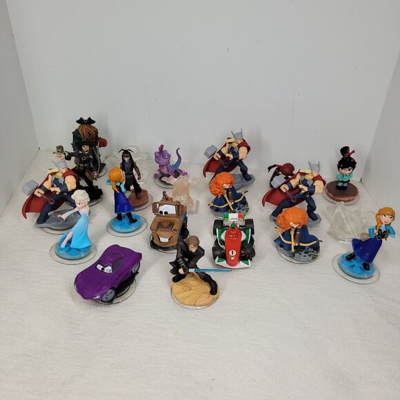 Disney Infinity Lot Cars Thor Marvel Pirates of the Caribbean Video Games Gaming - Picture 5 of 7